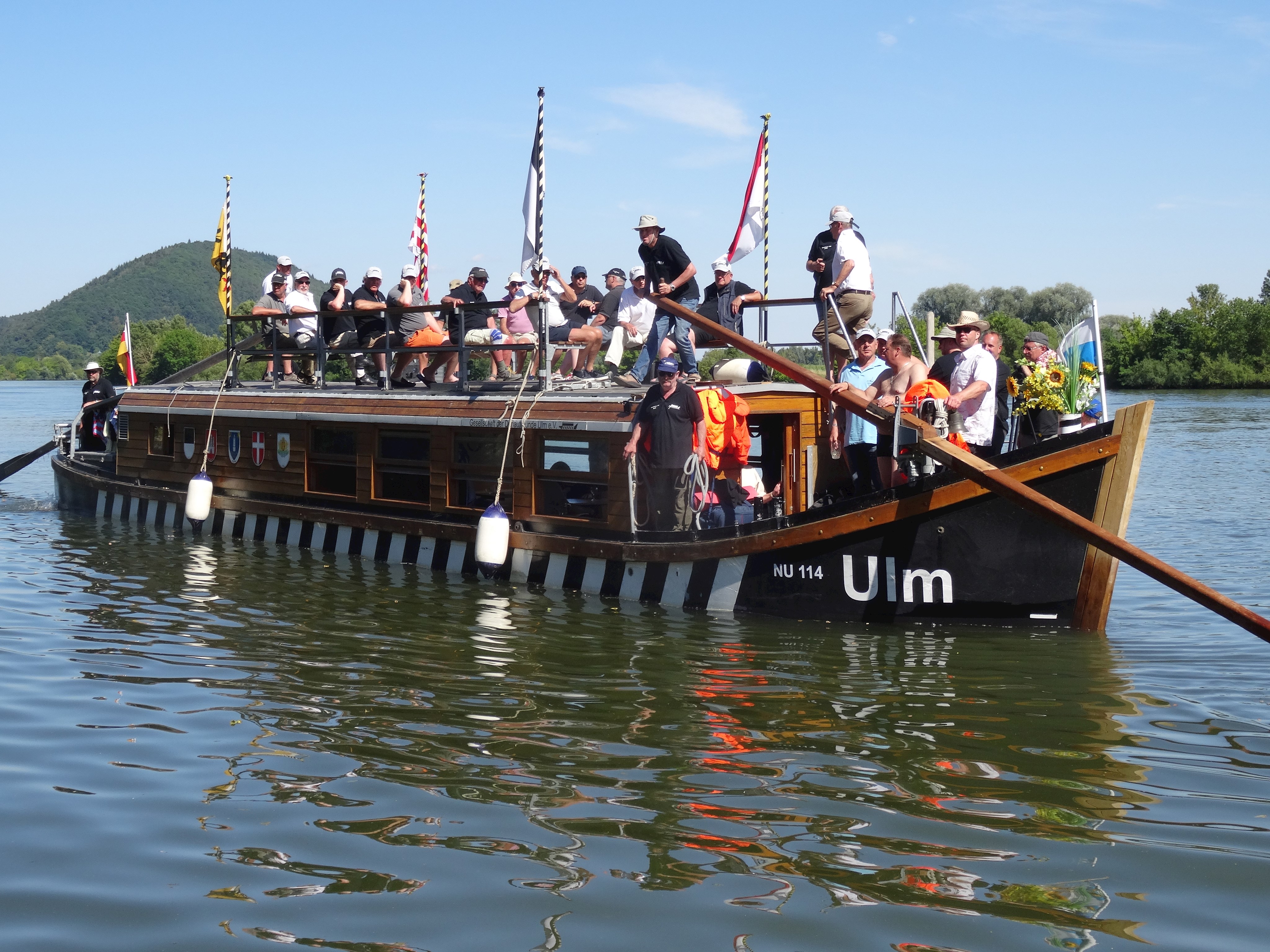 Anlandung der Ulmer Schachtel. Foto: Jenö Mihalyi